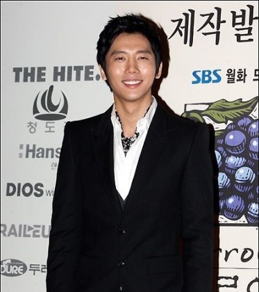 Ki Tae-Young Fotoğrafı