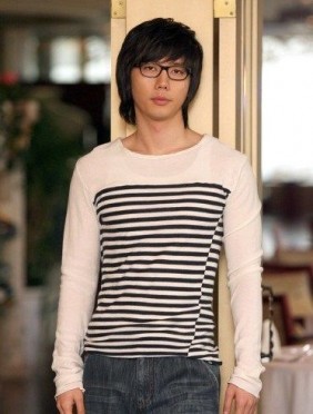 Ki Tae-Young Fotoğrafı