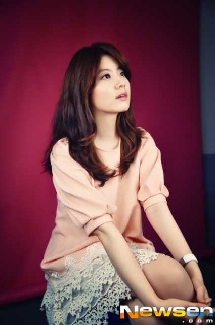 Nam Ji-hyun Fotoğrafları 4