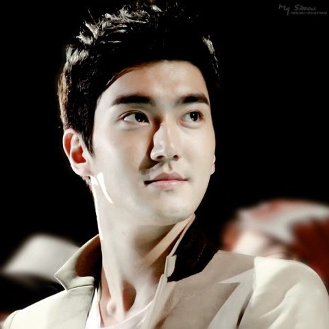 Choi Si-won Fotoğrafı