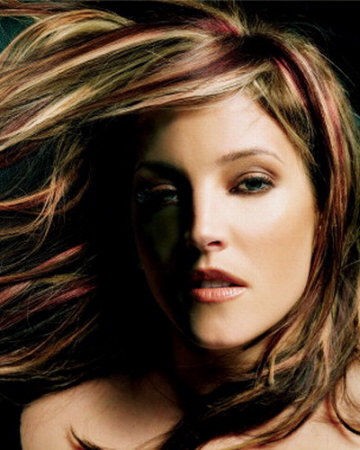 Lisa Marie Russell Fotoğrafı