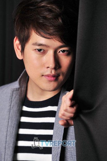 Kim Joo Young Fotoğrafı