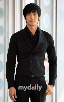 Kang Ji-sub Fotoğrafları 11