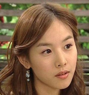 Jo Yoon Hee Fotoğrafları 30