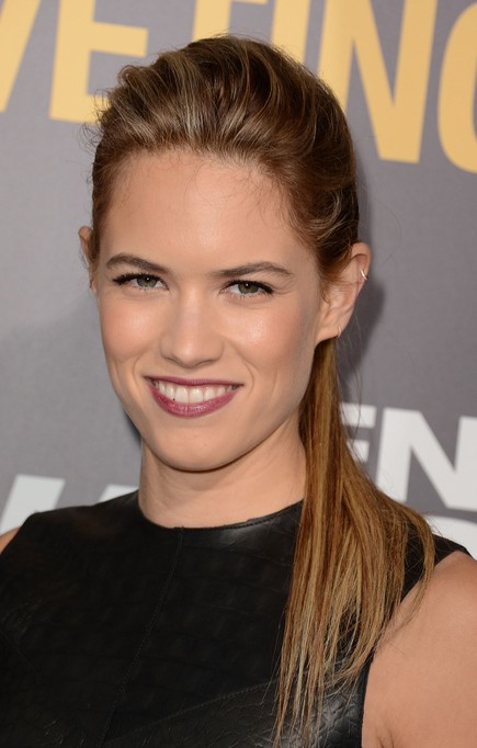 Cody Horn Fotoğrafları 7