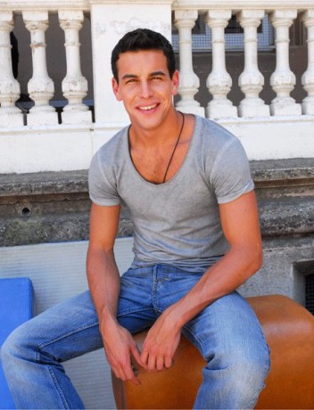 Mario Casas Fotoğrafı