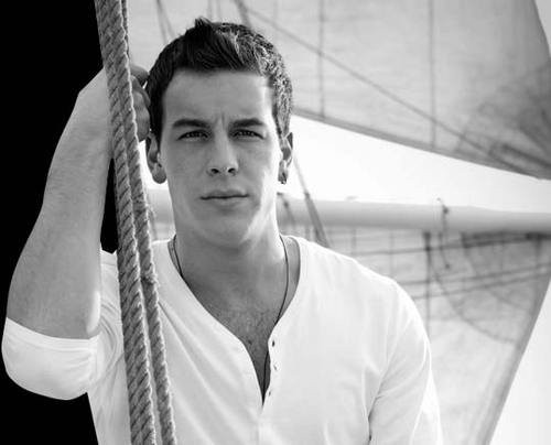 Mario Casas Fotoğrafı