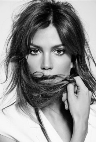 Sylvia Hoeks Fotoğrafı
