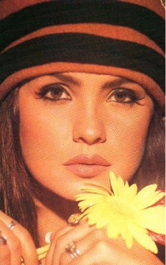 Pooja Bhatt Fotoğrafı