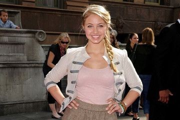 Ayla Kell Fotoğrafı