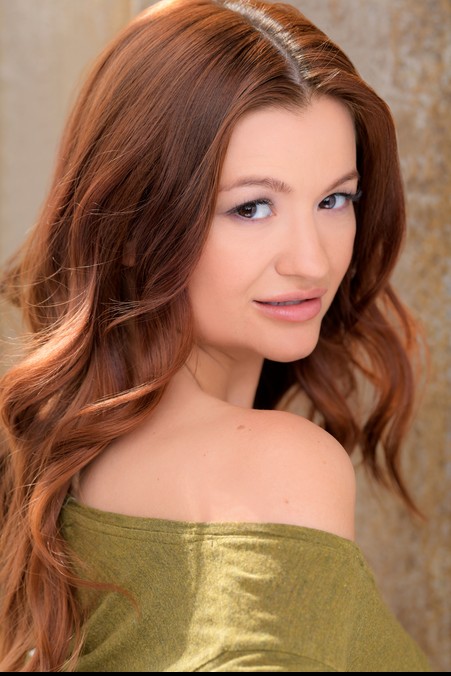 Leah McKendrick Fotoğrafı