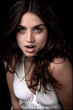 Ana de Armas Fotoğrafları 30