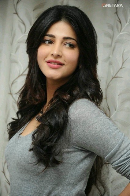 Shruti K. Haasan Fotoğrafı