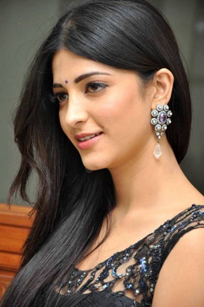 Shruti K. Haasan Fotoğrafı