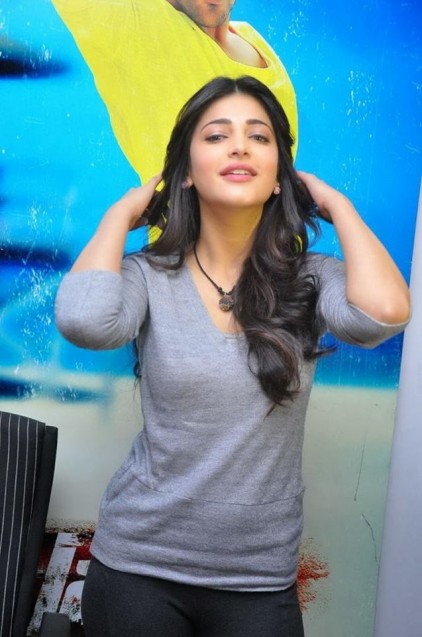 Shruti K. Haasan Fotoğrafı