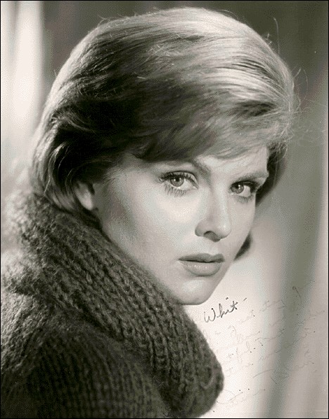 Patricia Blair Fotoğrafı