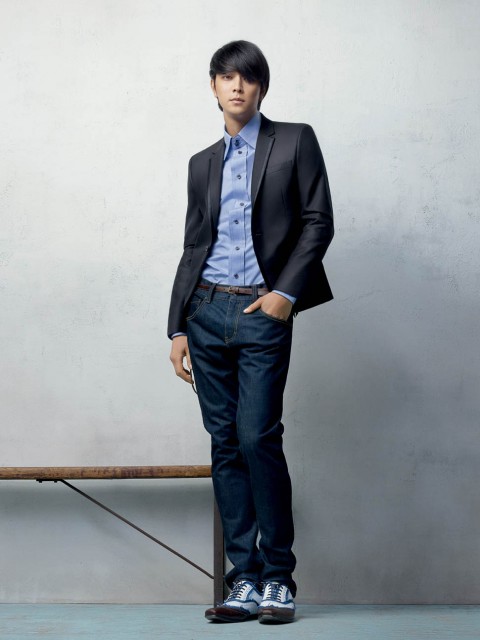 Kang Dong-won Fotoğrafı
