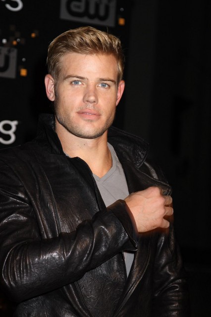 Trevor Donovan Fotoğrafları 52