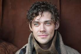 Tom Payne Fotoğrafları 3