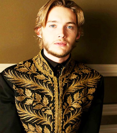 Toby Regbo Fotoğrafları 66