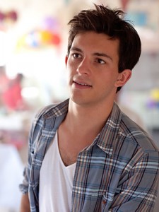 Jonathan Bailey Fotoğrafı