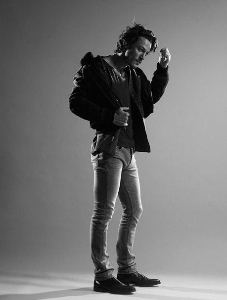 Luke Evans Fotoğrafı