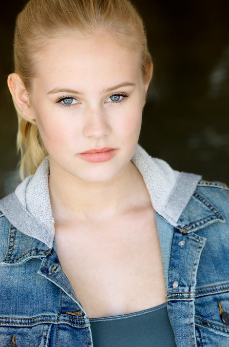 Danika Yarosh Fotoğrafları 11