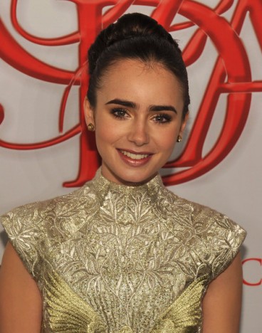 Lily Collins Fotoğrafları 310