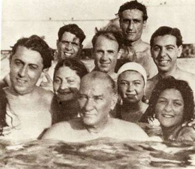 Mustafa Kemal Atatürk Fotoğrafı