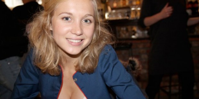 Julie Rusti fotoğrafı