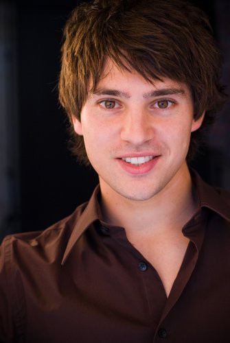 Nicholas D'Agosto Fotoğrafı