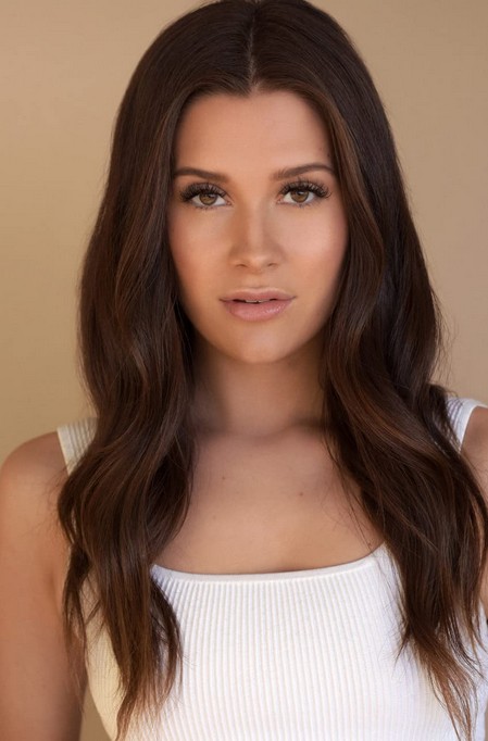 Natasha Calis fotoğrafı