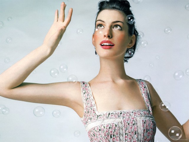 Anne Hathaway Fotoğrafı