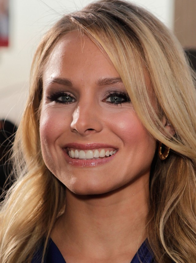 Kristen Bell Fotoğrafları 700