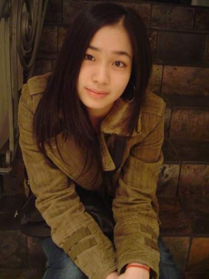 Lee Min-jung Fotoğrafı