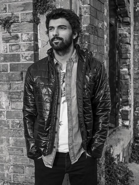 Engin Akyürek Fotoğrafı