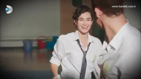 Hande Doğandemir Fotoğrafı