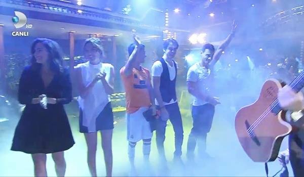 Hande Doğandemir Fotoğrafı