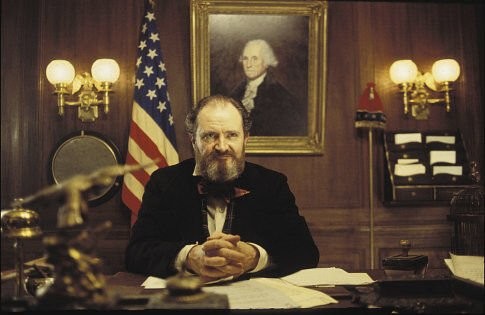 Jim Broadbent Fotoğrafı