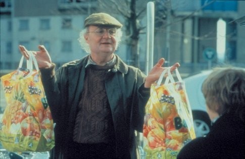 Jim Broadbent Fotoğrafı