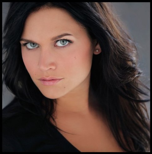 Ashley Noel Fotoğrafı