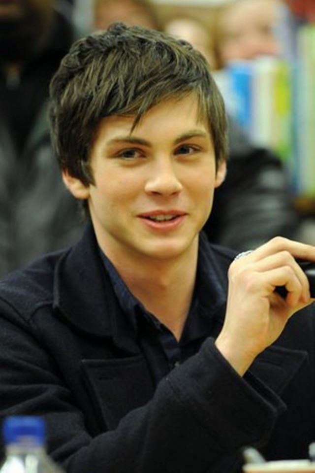 Logan Lerman Fotoğrafları 137