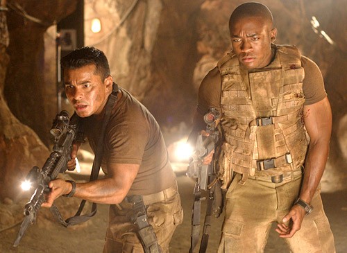 Lee Thompson Young Fotoğrafları 3