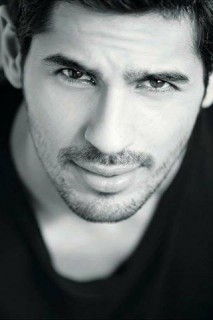 Sidharth Malhotra Fotoğrafları 169