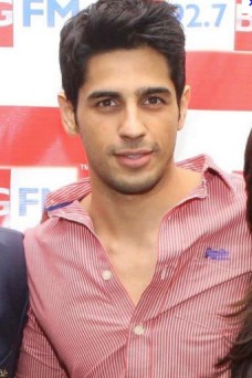 Sidharth Malhotra Fotoğrafı