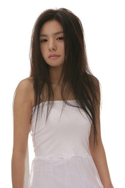 Min Hyo-rin Fotoğrafı