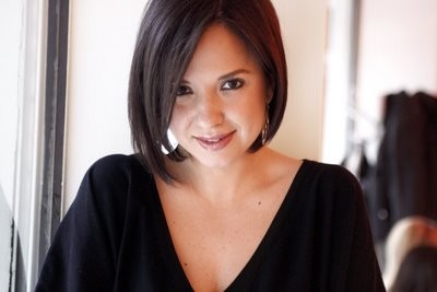 Ayşe Özyılmazel Fotoğrafı