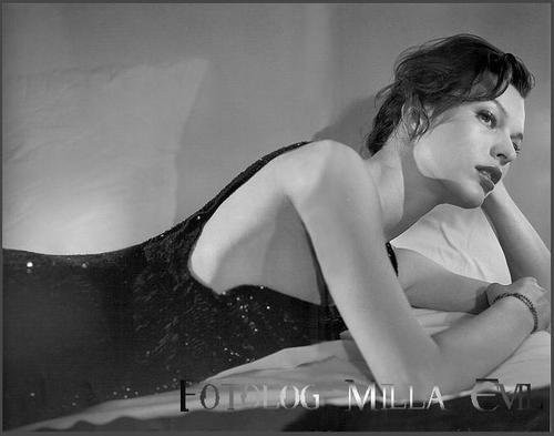 Milla Jovovich Fotoğrafları 132