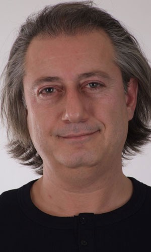 Ayhan Işık (i) Fotoğrafı