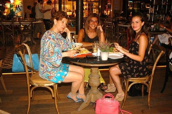 Fahriye Evcen Fotoğrafı